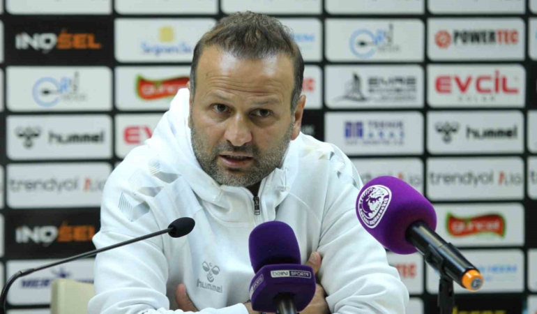 osman-zeki-korkmaz-sivasspor-gibi-bir-kulubun-teknik-adami-kulupten-bu-sekilde-ayrilmaz-TqJzgPML.jpg