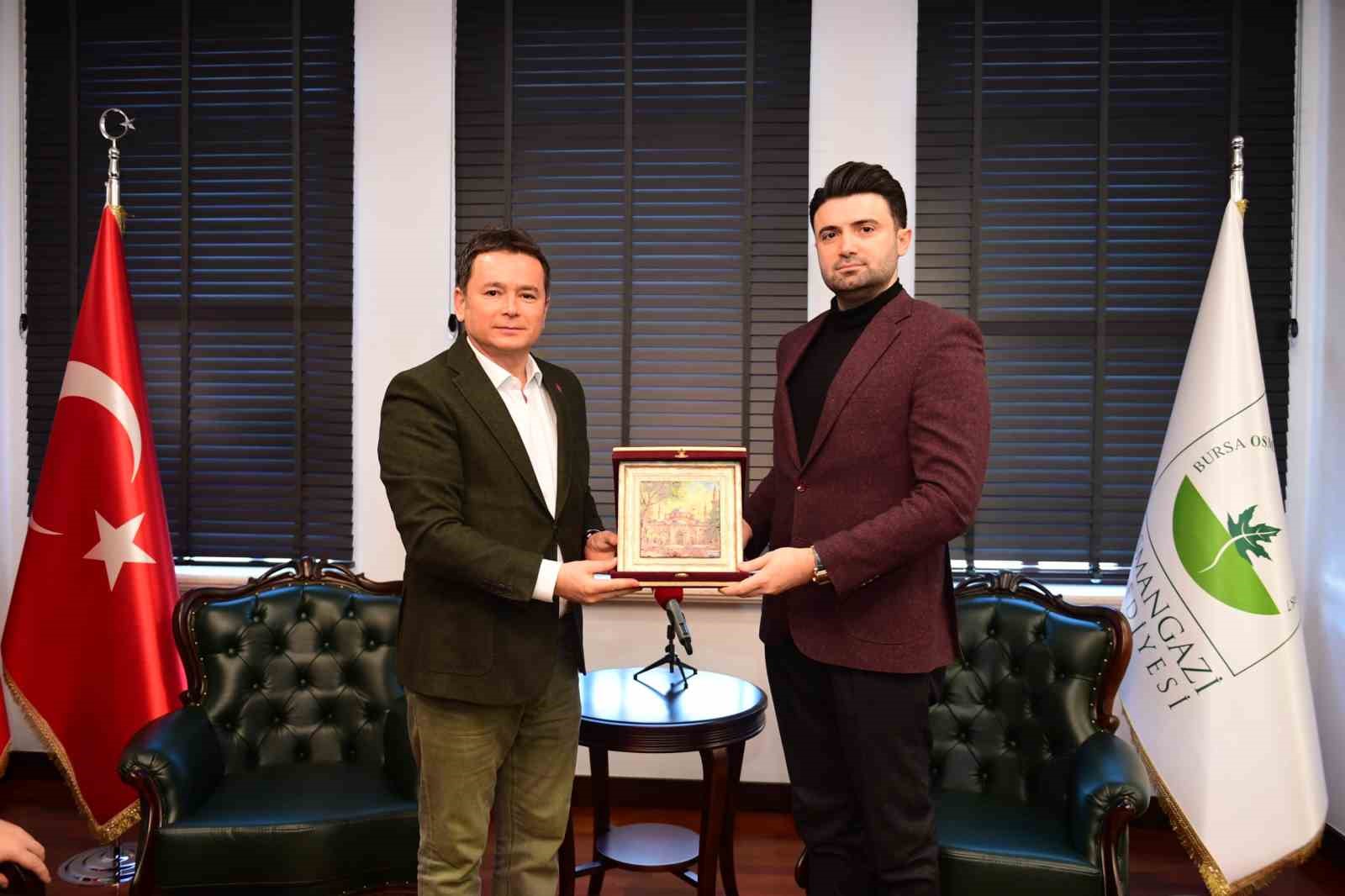 Osmangazi Belediye Başkanı Erkan Aydın, Bursaspor Vakfı Mütevelli Heyeti’ne katıldı 10 osmangazi belediye baskani erkan aydin bursaspor vakfi mutevelli heyetine katildi 6 q2L1AfGe