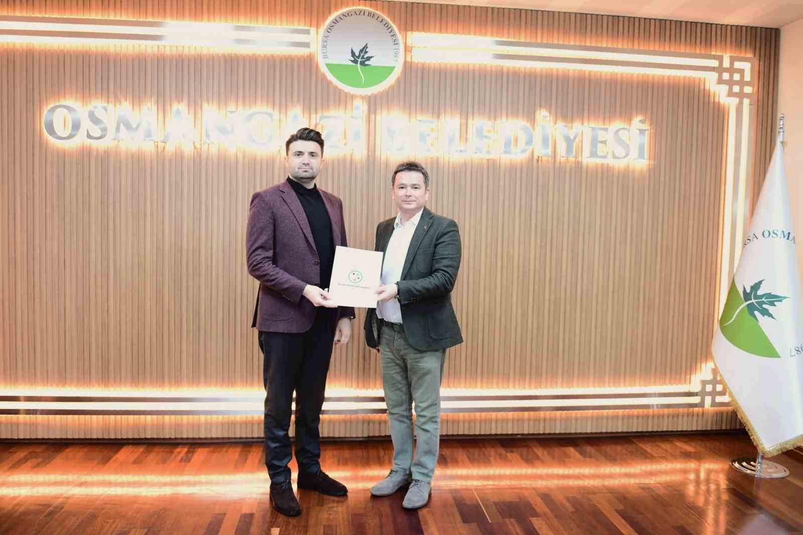 Osmangazi Belediye Başkanı Erkan Aydın, Bursaspor Vakfı Mütevelli Heyeti’ne katıldı 12 osmangazi belediye baskani erkan aydin bursaspor vakfi mutevelli heyetine katildi 8 DBzNSkgi