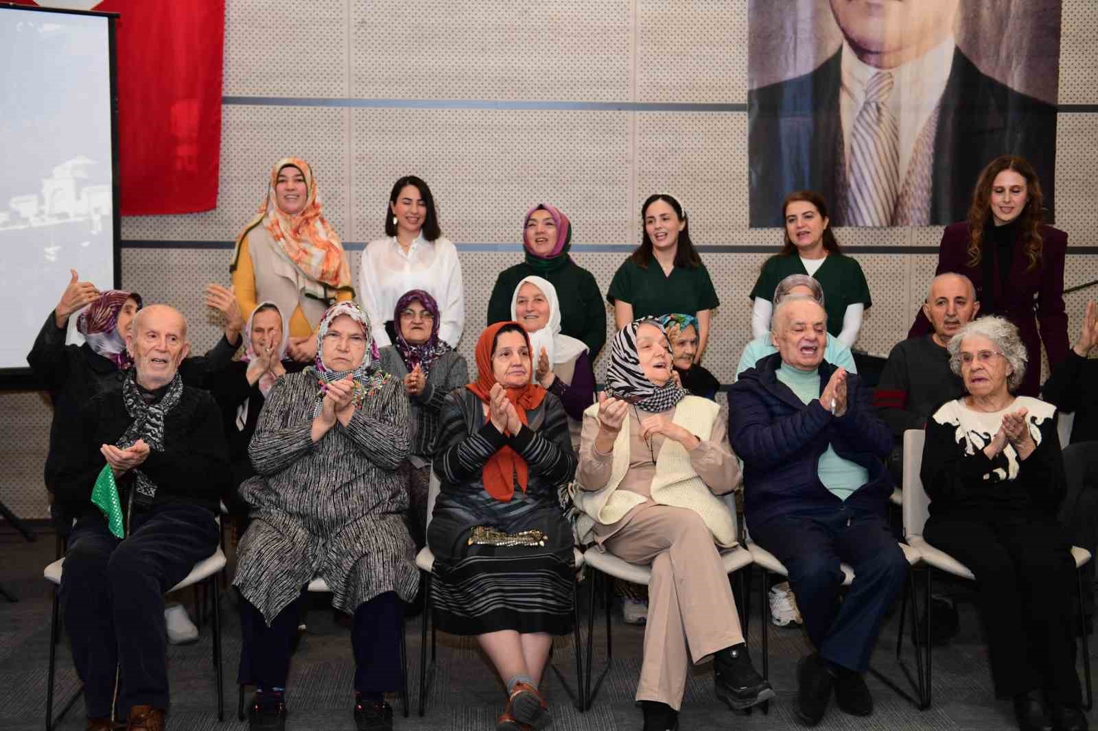 osmangazi belediyesi alzheimer gunduz bakim evi 3 yilini kutladi 1 WJJzRKv3