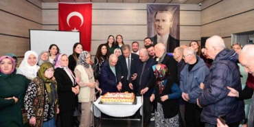 osmangazi-belediyesi-alzheimer-gunduz-bakim-evi-3-yilini-kutladi-T2TKrZ3x.jpg