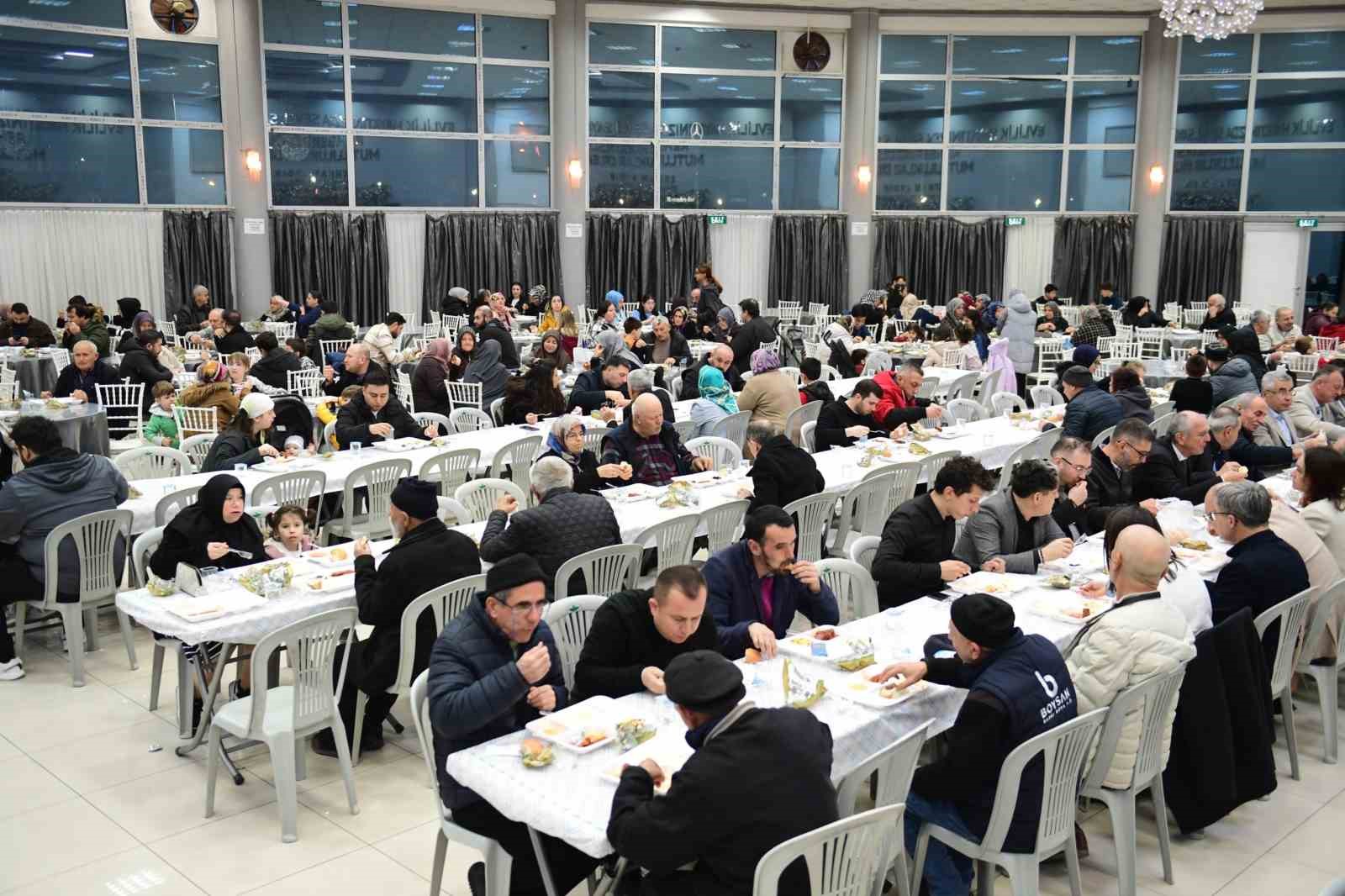 osmangazi belediyesi ramazanin manevi iklimini ilcenin dort yanina tasiyor 1 BsQGkUGE