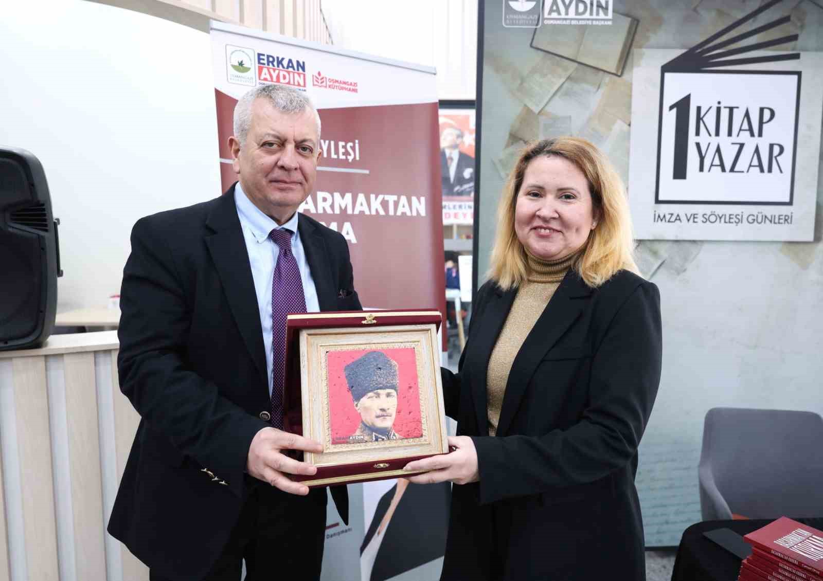 osmangazi belediyesi sevilen yazarlari okurlariyla bulusturuyor 1 SuGdIrA4