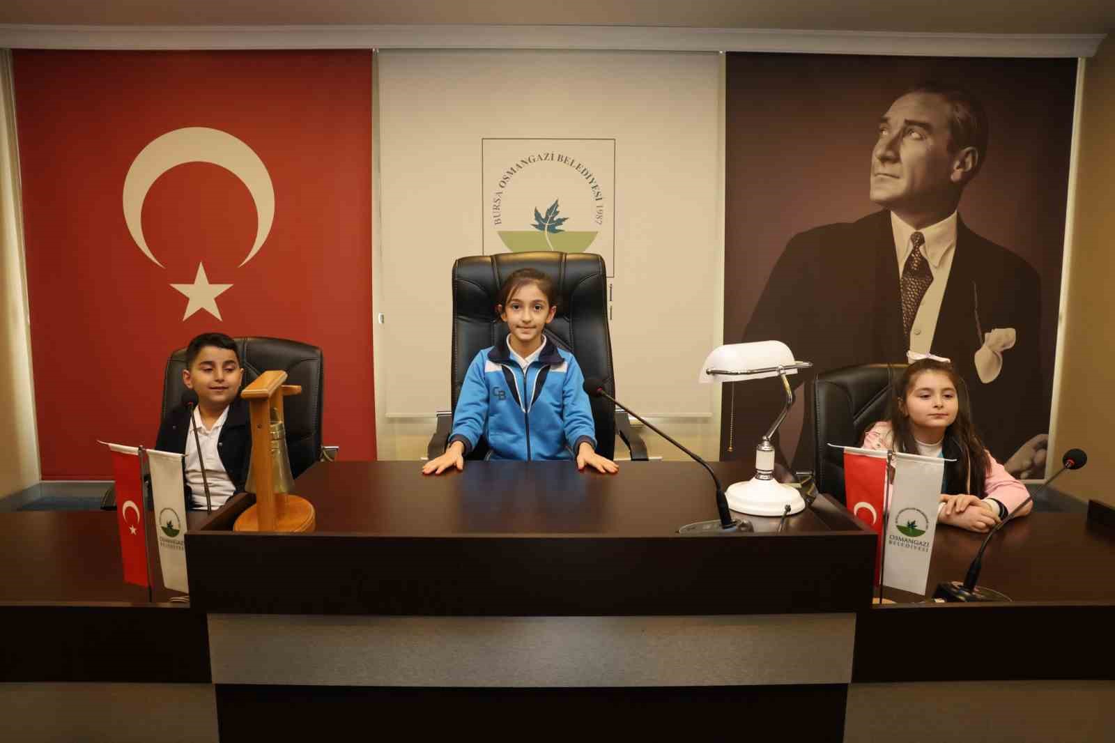 osmangazi belediyesinden cocuklara yerel yonetim bilinci 2 5mQAZIMn