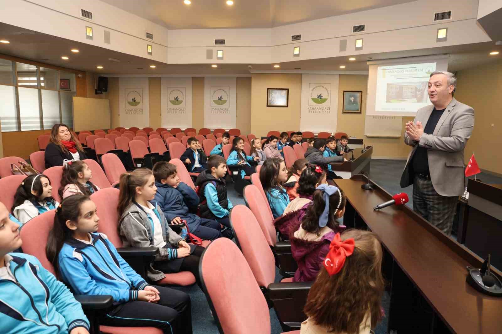 osmangazi belediyesinden cocuklara yerel yonetim bilinci 4 uhOuXkE2