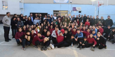 osmangazi-belediyesinden-cocuklarin-iclerini-isitan-dayanisma-StHOxfjx.jpg