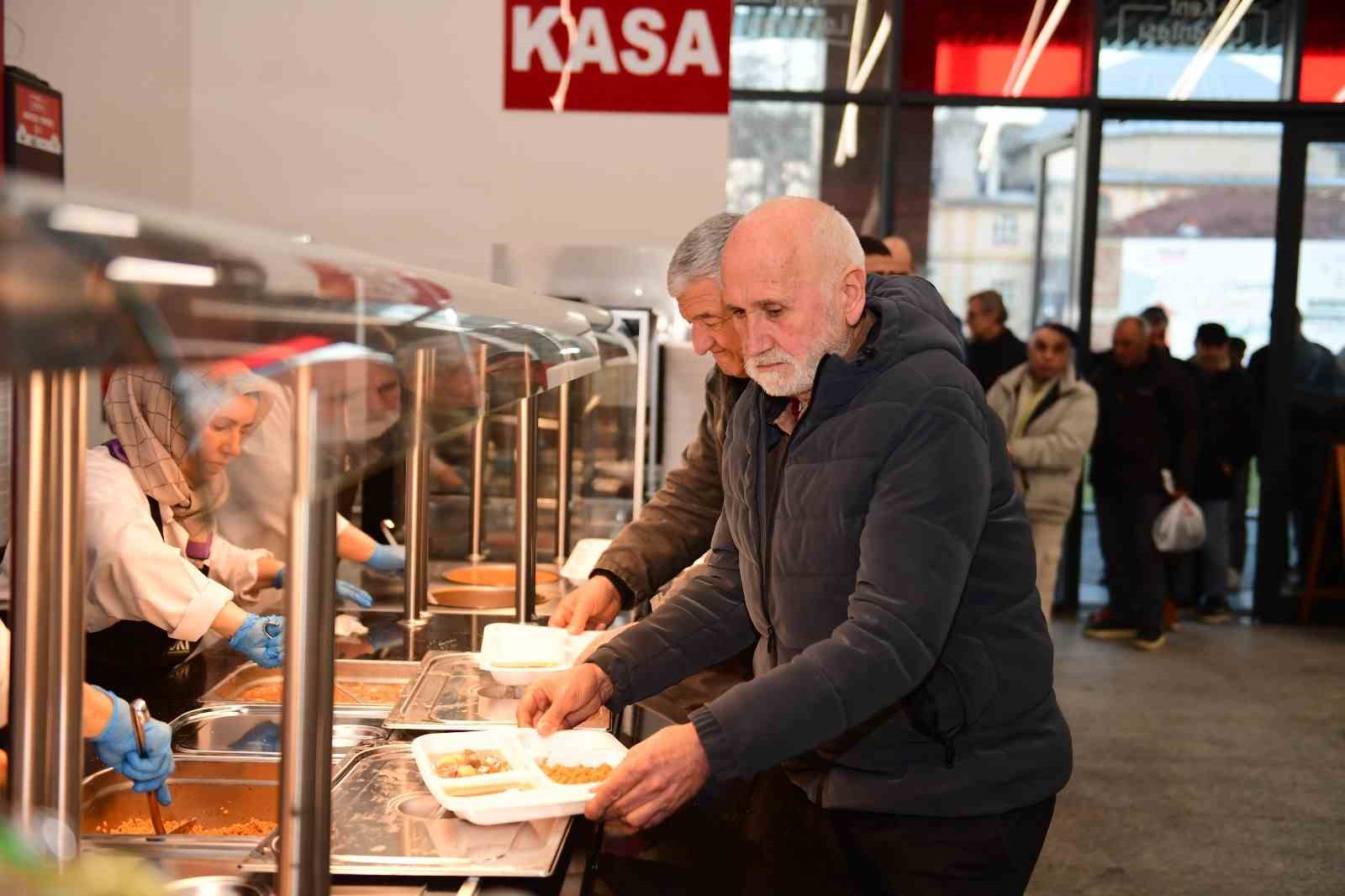 osmangazi belediyesinden kardeslik sofrasi 1 8lqplQRJ