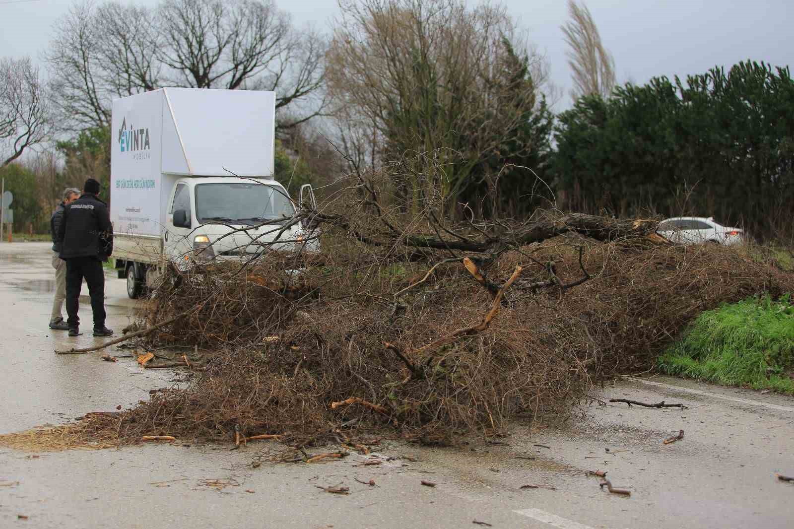 osmangazi belediyesinden lodosa karsi etkin mudahale 0 68EYqEDN