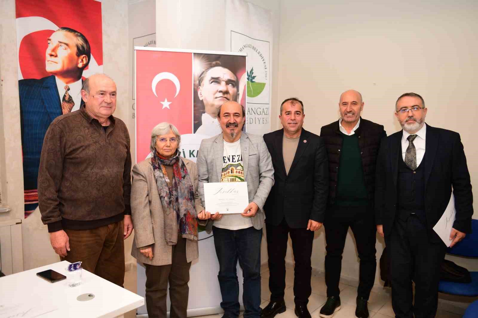 osmangazi belediyesinden sporcu ailelerine yol gosteren panel 1 PZSwXXUV