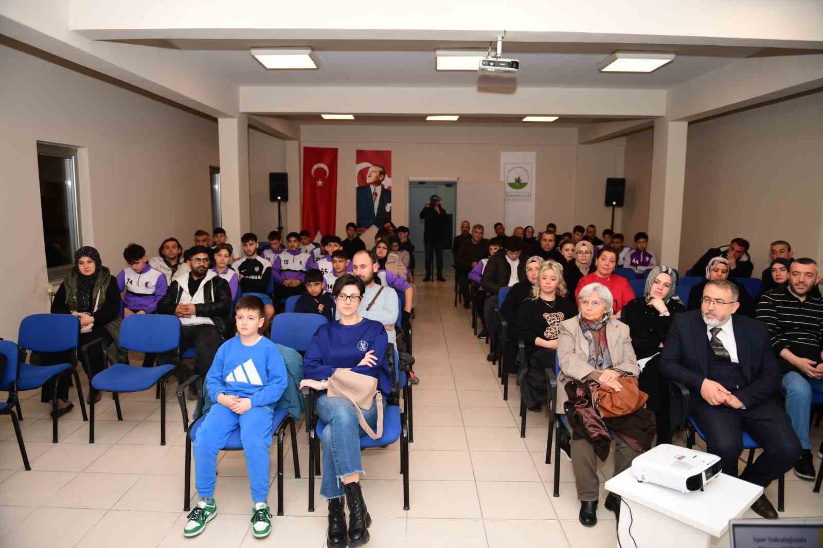 osmangazi belediyesinden sporcu ailelerine yol gosteren panel 4 2u3jNjiu