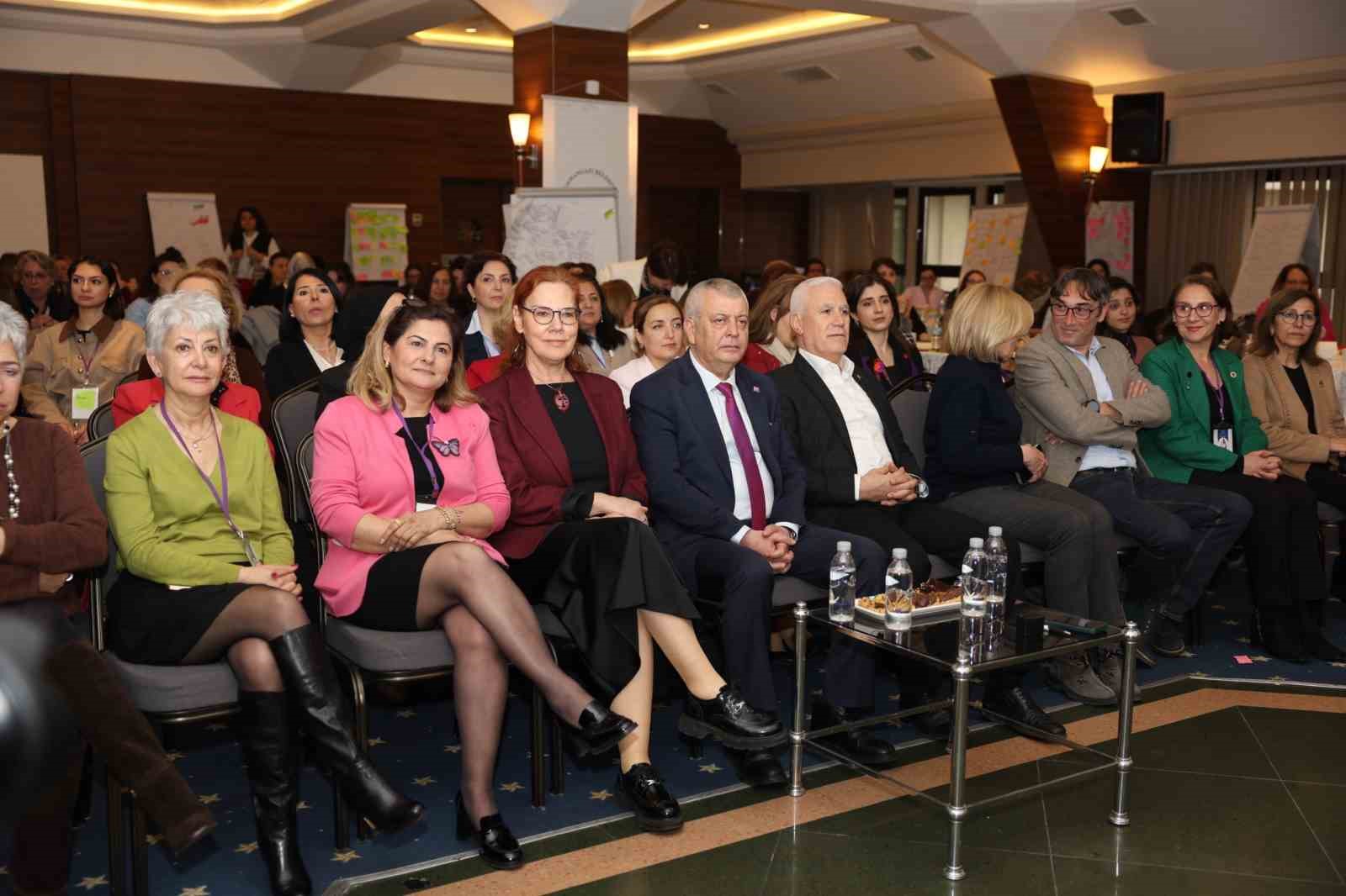 osmangazi belediyesinden turkiyeye ornek kadin calistayi 2 uTsnuSbS
