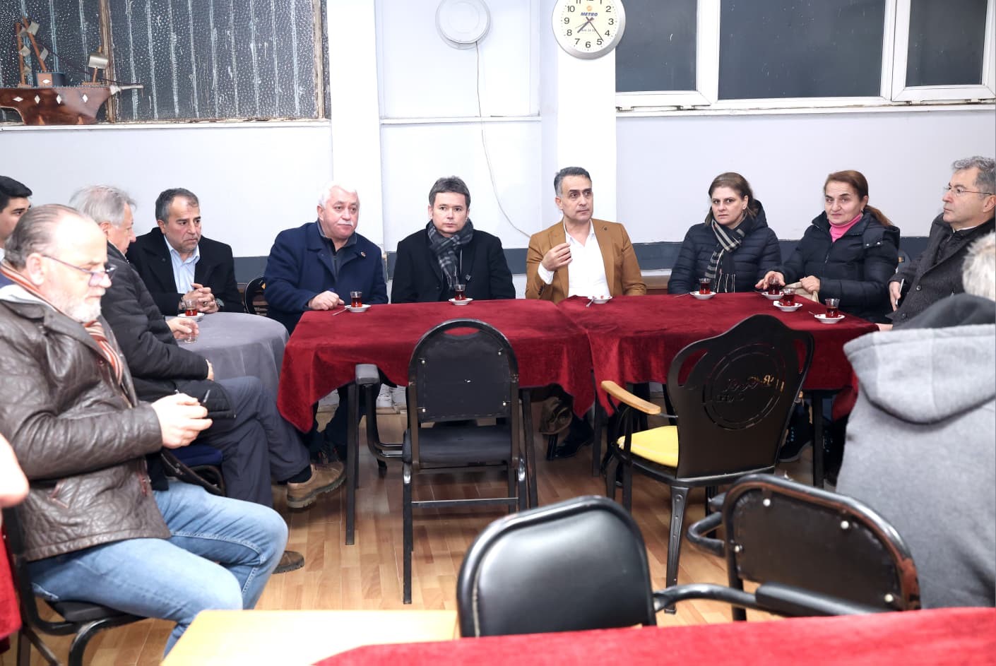 osmangazi belediyesinin iftar sofrasinda yuzlerce kisi bir araya geldi 4