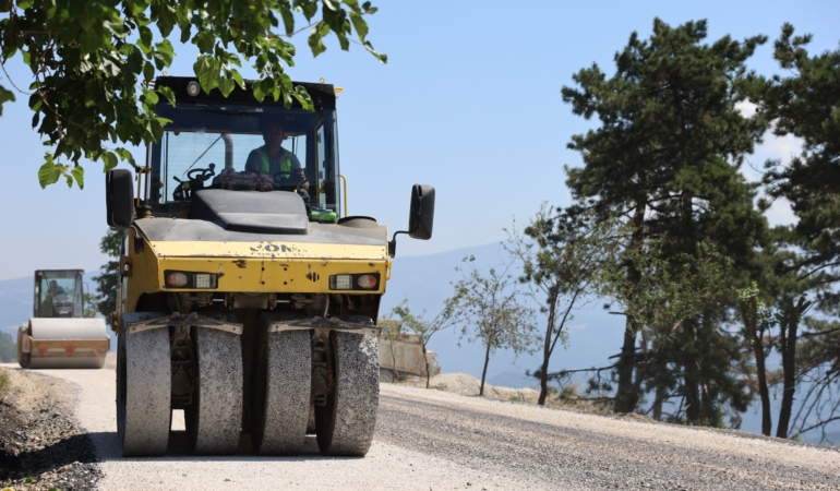osmangazi-dagakca-mahallesi-yol-genisletme-asfalt