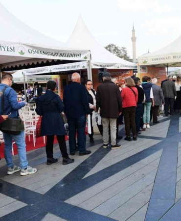 osmangazi-kitap-fuari-8inci-gununde-de-doldu-tasti-T4yMqLgN.jpg