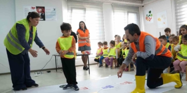 osmangazi-kreslerinde-miniklere-is-guvenligi-egitimi-4s6Dtkft.jpg