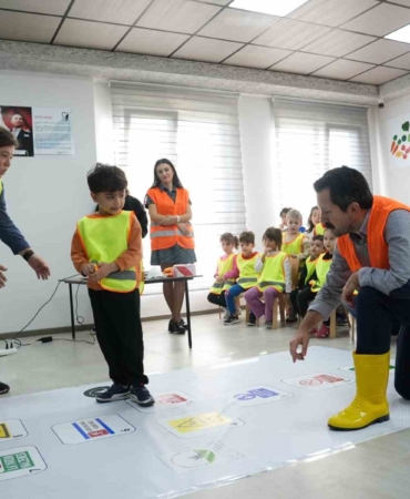 osmangazi-kreslerinde-miniklere-is-guvenligi-egitimi-4s6Dtkft.jpg