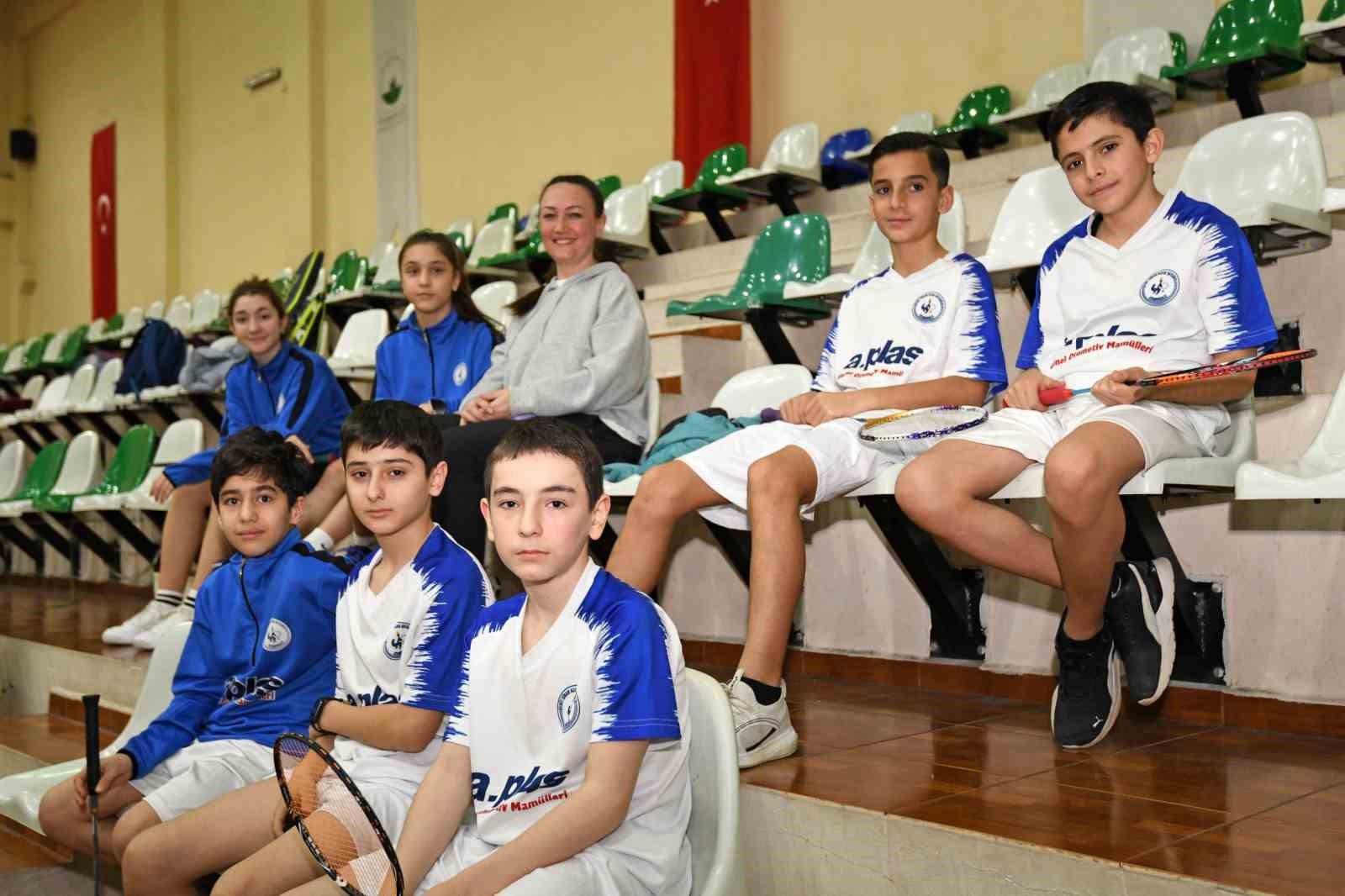 osmangazide badminton heyecani zirveye tasti 0 Vf64id2y