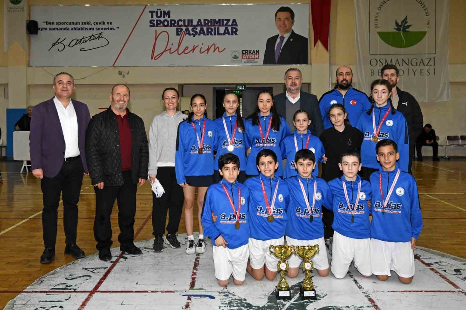 osmangazide badminton heyecani zirveye tasti 6 feOiqZmX