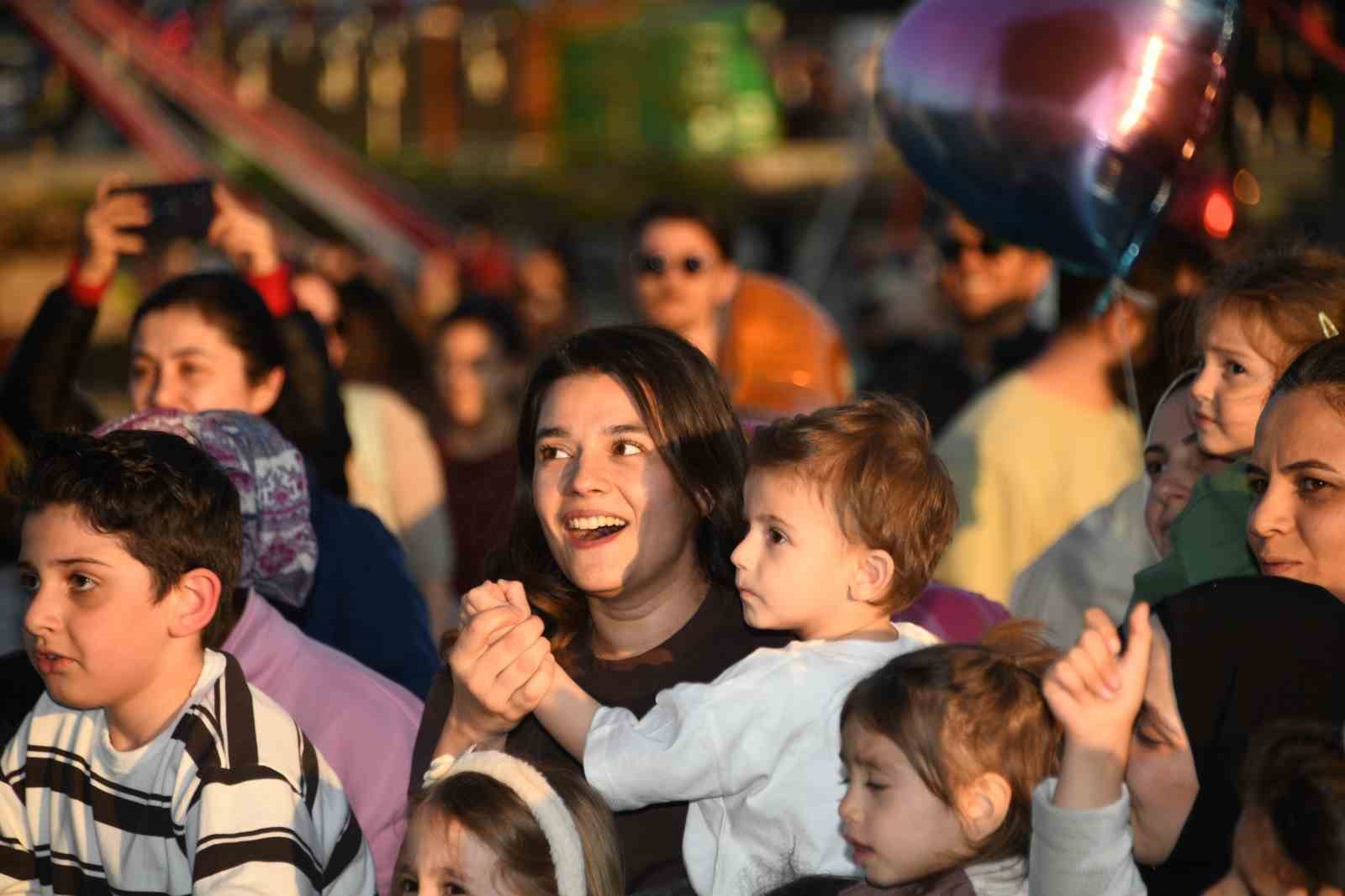 Osmangazi’de çocuk karnavalı 6 osmangazide cocuk karnavali 2 ZIsfgBWz
