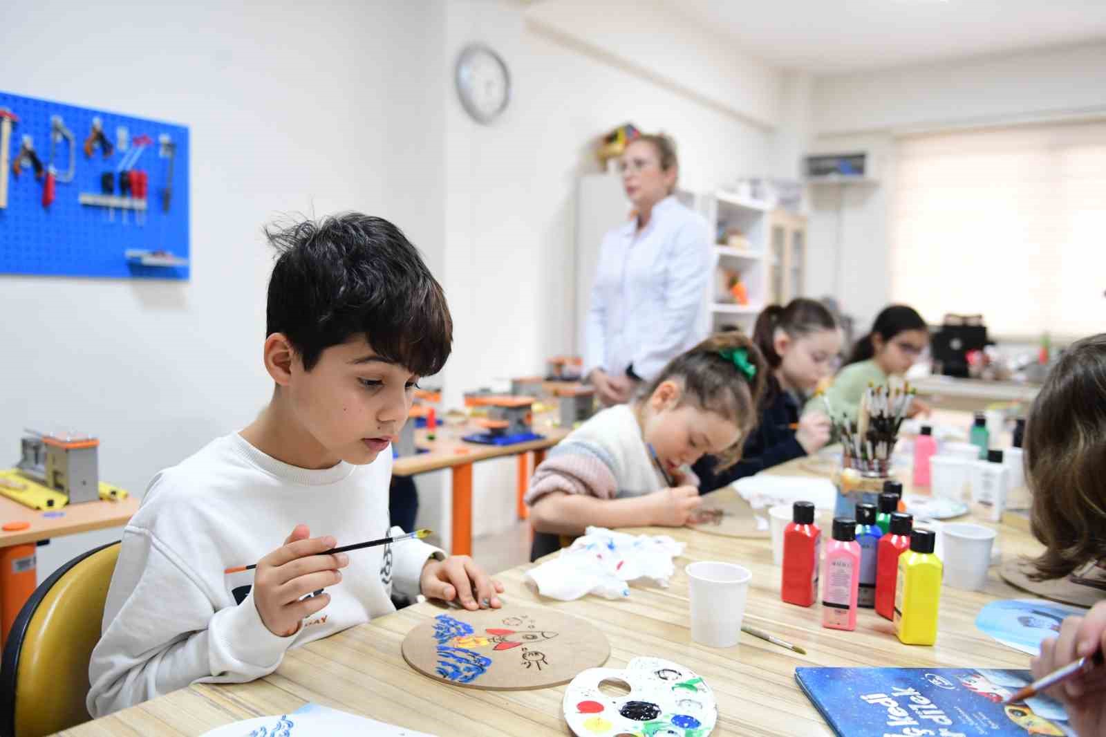 osmangazide cocuklar kitaplardan ilham alarak uretiyor 2 UUuGWDQp