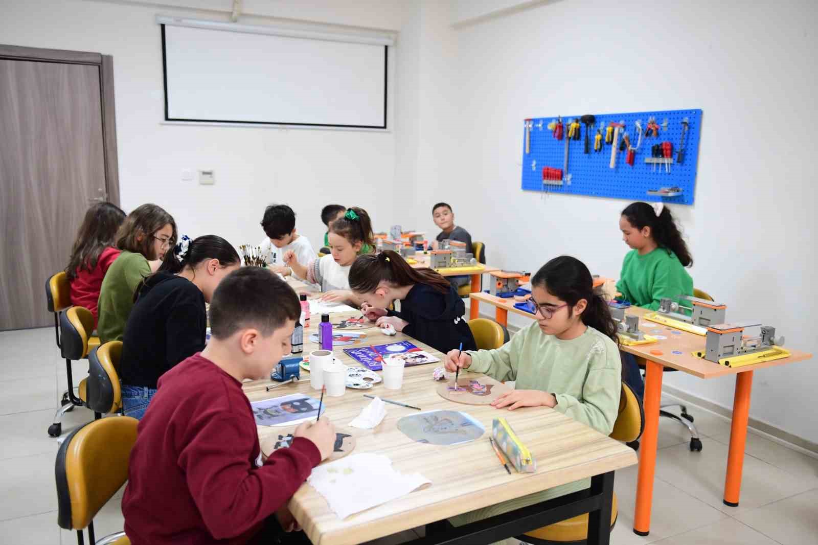 osmangazide cocuklar kitaplardan ilham alarak uretiyor 4 KmETdmEI