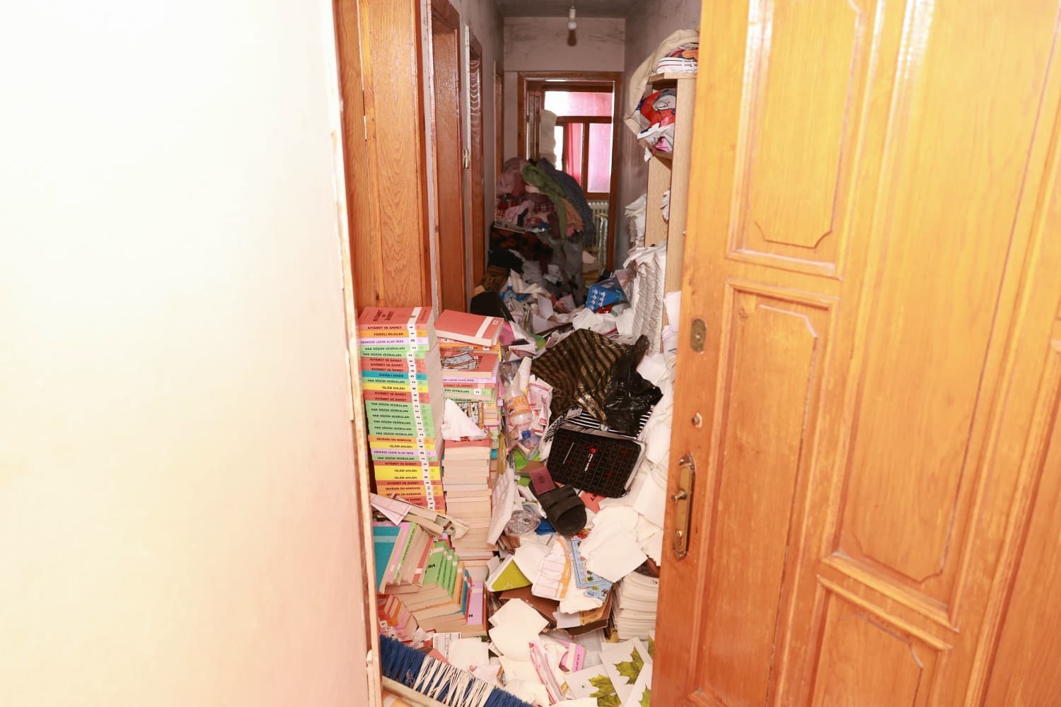 Osmangazi’de çöp ev sorununa anında müdahale 5 osmangazide cop ev sorununa aninda mudahale 1 es8jQynv