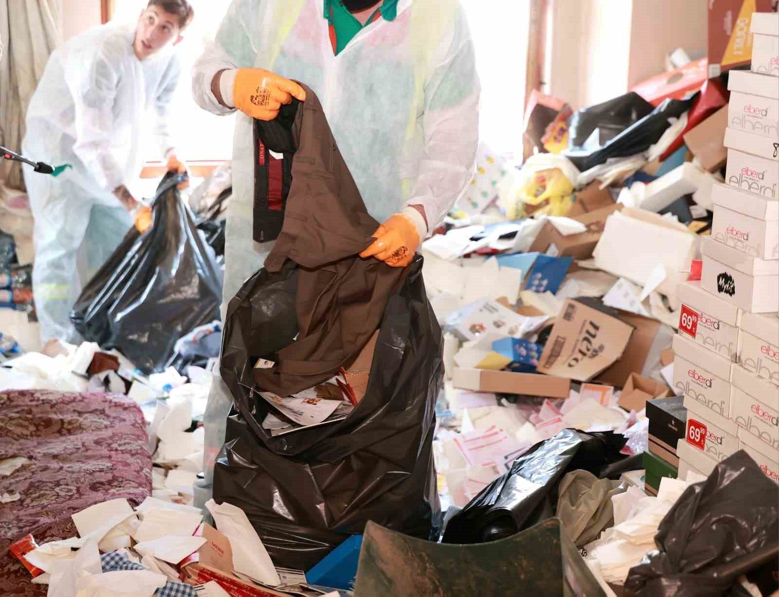 Osmangazi’de çöp ev sorununa anında müdahale 6 osmangazide cop ev sorununa aninda mudahale 2 2qwdVbVs
