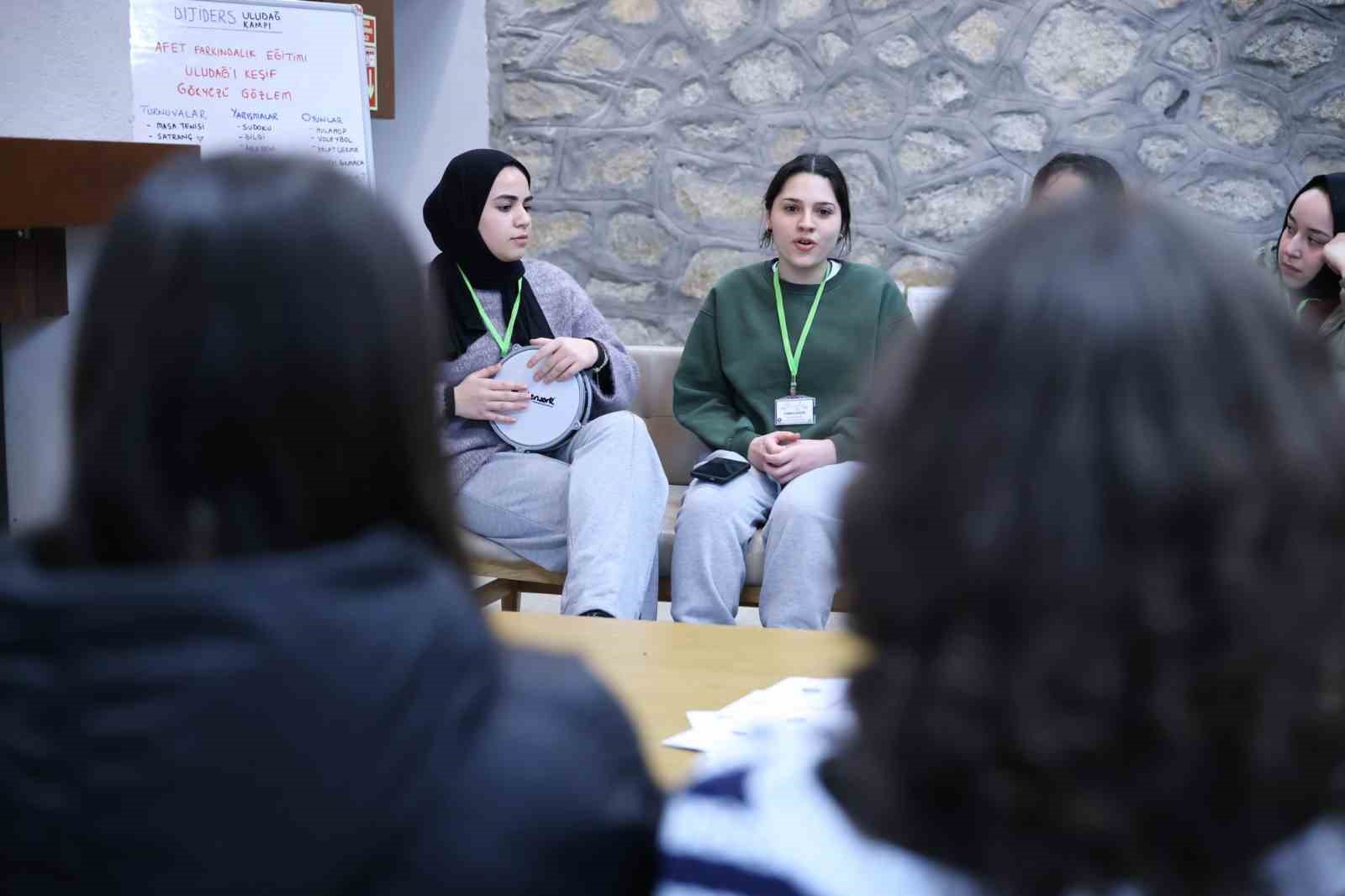 osmangazide dersane ogrencileri uludag kampiyla odullendirildi 3 NgXjjkKg