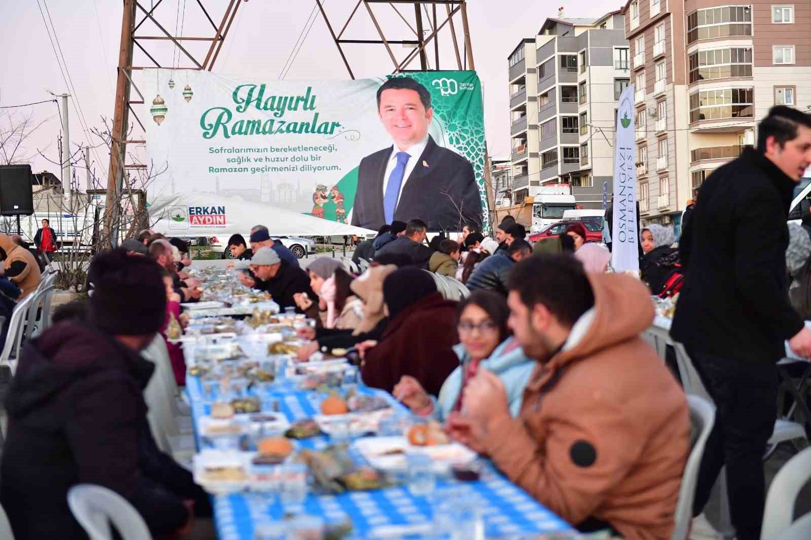 osmangazide gonul sofralari gecit mahallesinde kuruldu 5