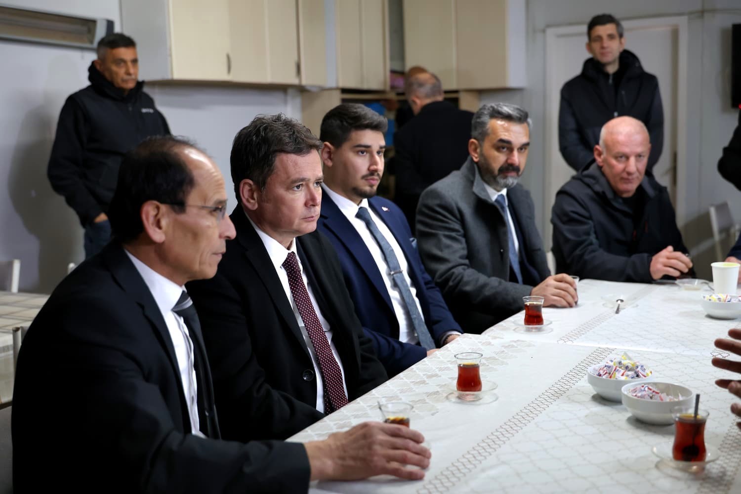 Osmangazi’de hizmet sahada şekilleniyor 6 osmangazide hizmet sahada sekilleniyor 2 FFtMs39X