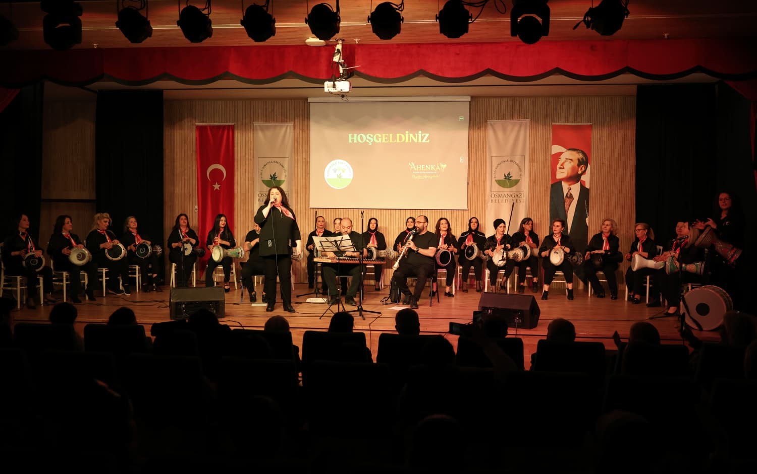 osmangazide kadinlardan muhtesem ritim gosterisi 4 26nMaTAi