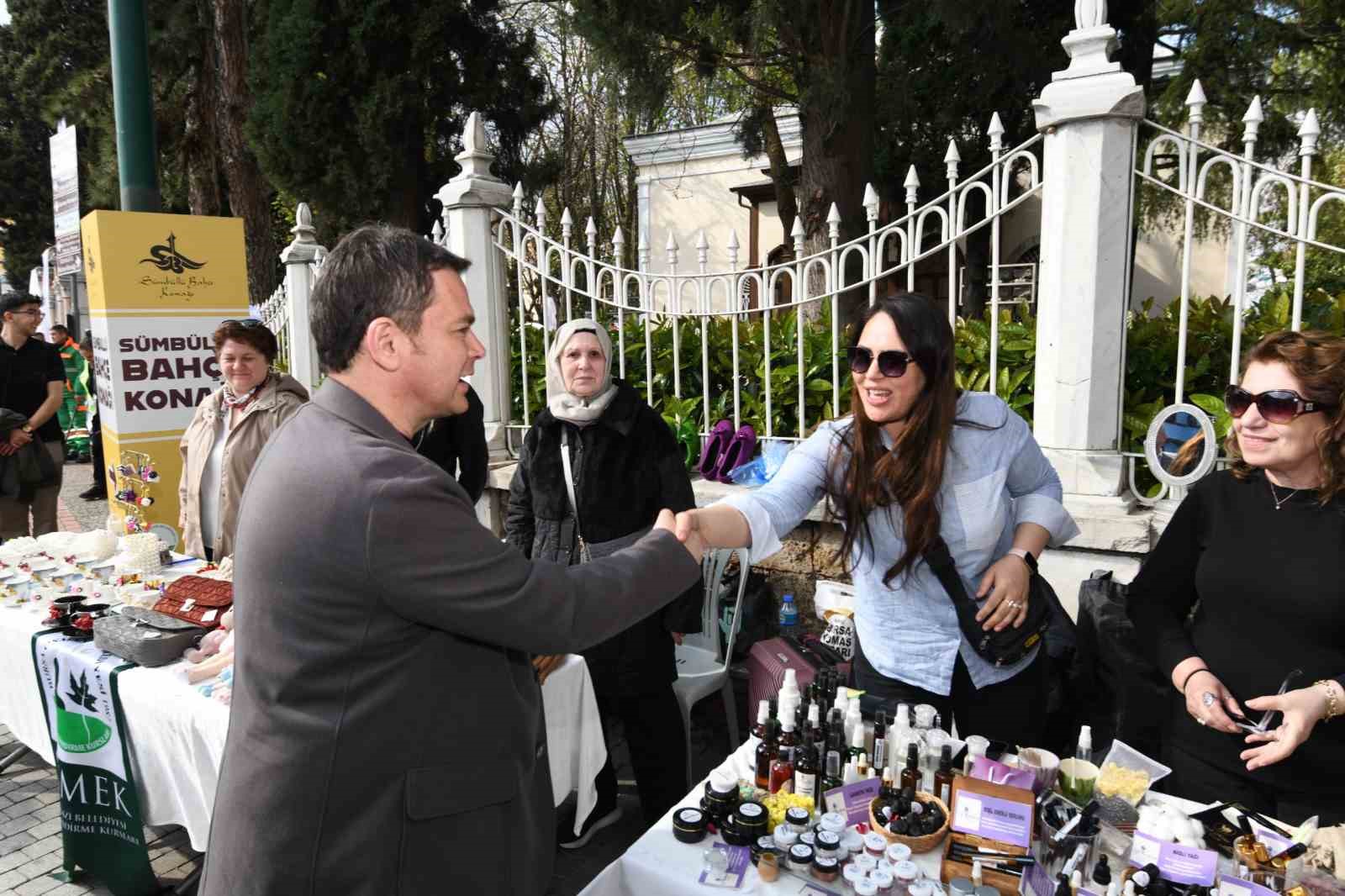 osmangazide kadinlarin el emegi buyuk begeni topladi 0 Y8958Fji