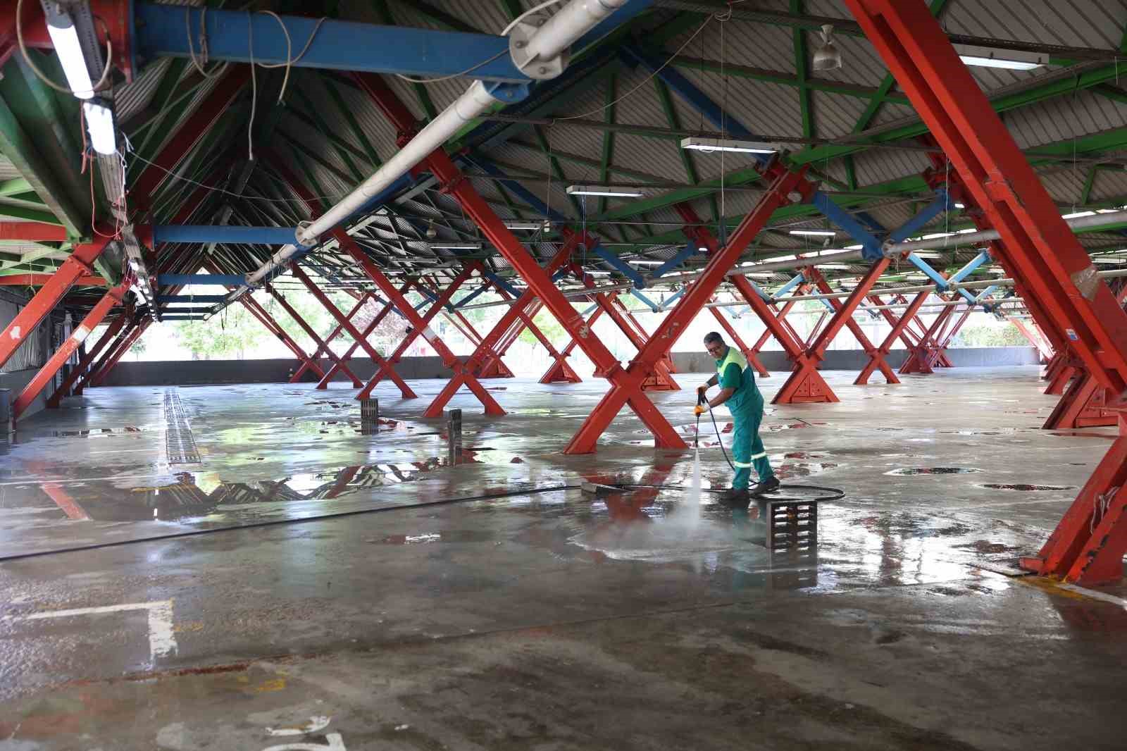 osmangazide kurban kesim alanlari titizlikle temizleniyor 3 Peb7I6Xb