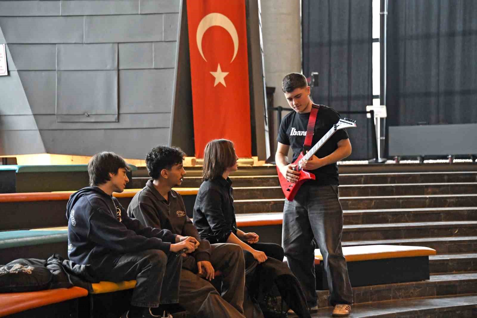 osmangazide liseler arasi muzik yarismasinda on eleme heyecani 4