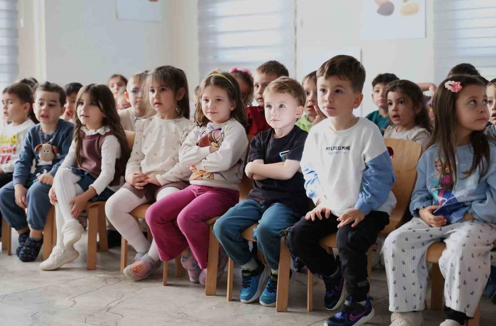 osmangazide minikler saglikli guluslerin sirrini ogrendi 5 va56JhfJ