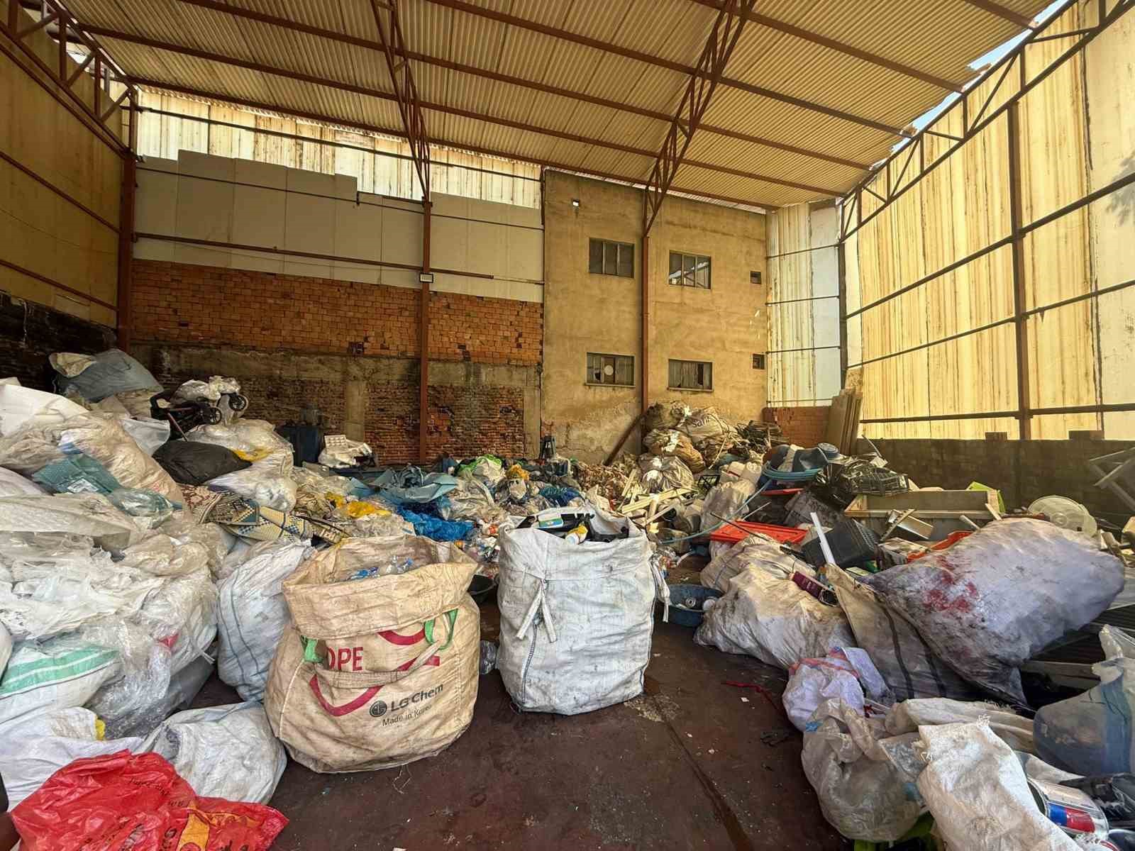 osmangazide tehlikeli atik doken araca agir ceza 2 W7uFiEGK