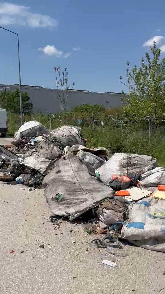 osmangazide tehlikeli atik doken araca agir ceza 6 YgW72avt
