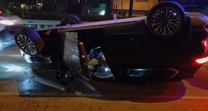 Osmangazi’de trafik kazası: Otomobil takla attı, 1 yaralı 6 osmangazide trafik kazasi otomobil takla atti 1 yarali 2 dShrzqg9