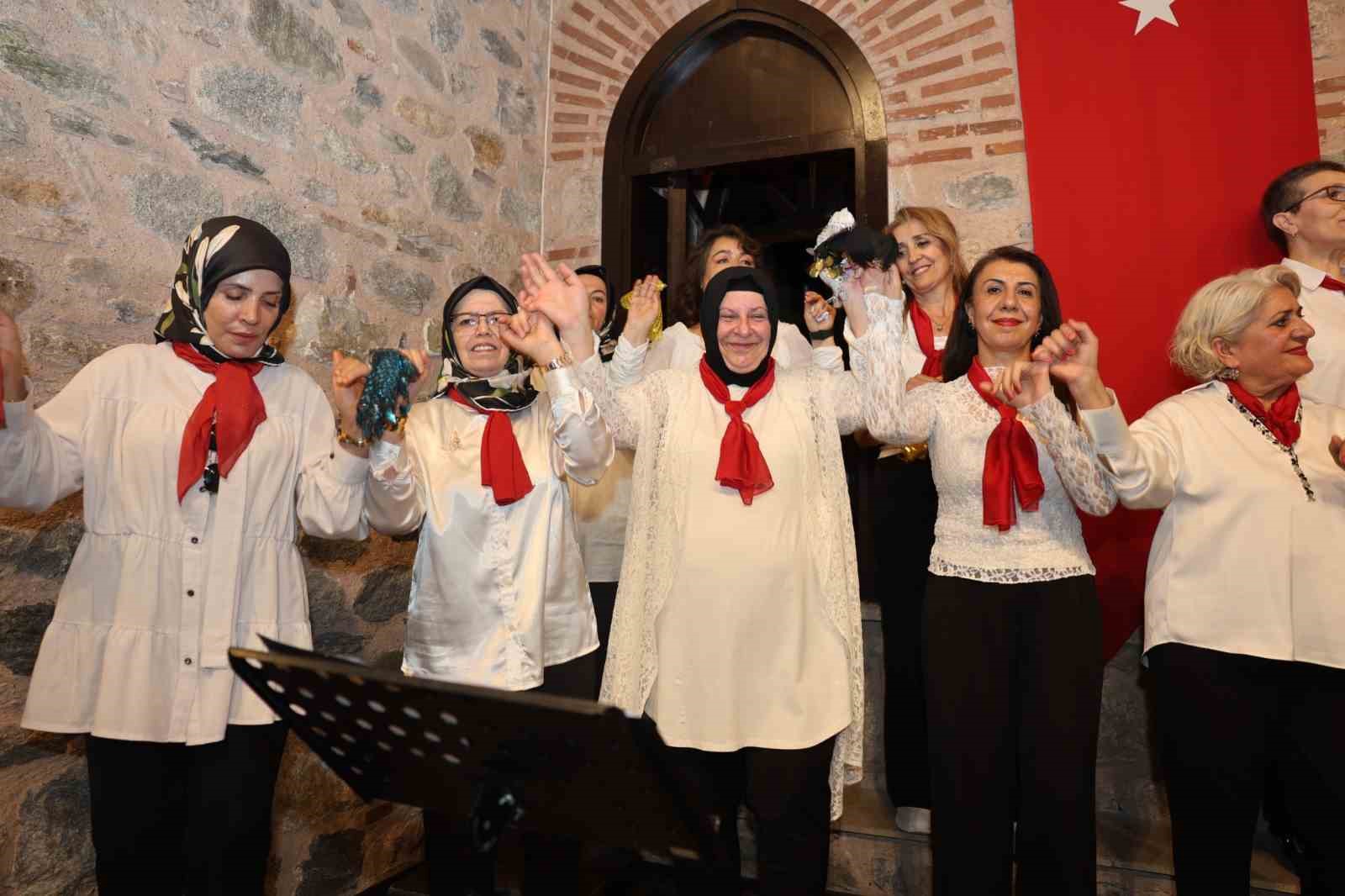 osmangazide turkuler gonullere islendi 3 QGKeA1vG