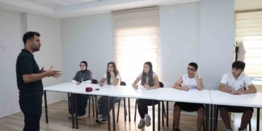 osmangaziden-genclerin-gelecegine-ucretsiz-egitim-destegi-OXgwd64Y.jpg