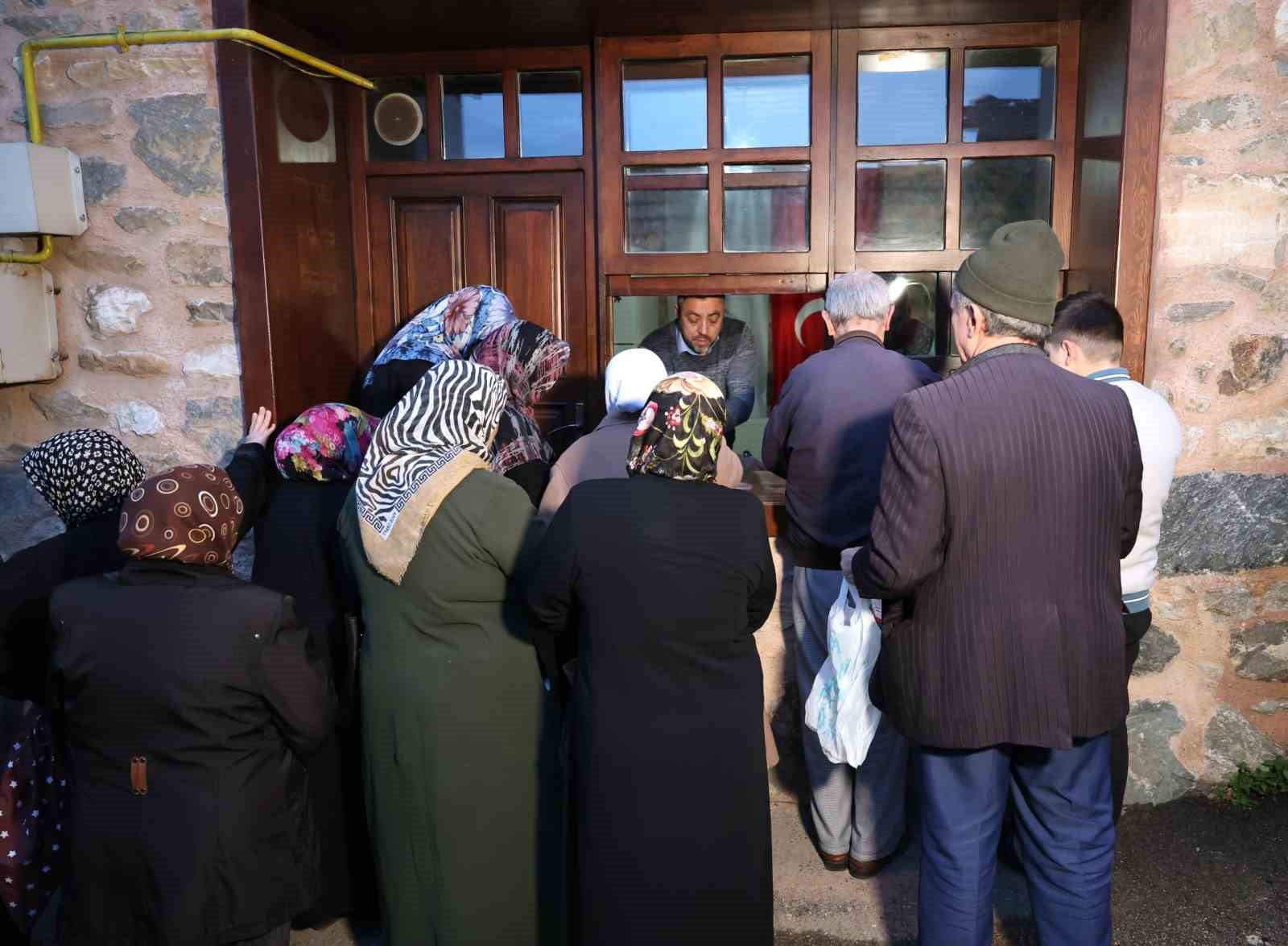 osmangaziden ihtiyac sahibi ailelerin yuzunu gulduren hizmet 5 nWZvq4p2