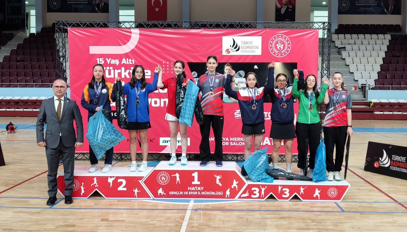 osmangazili badmintoncular turkiye sampiyonasinda parladi 3