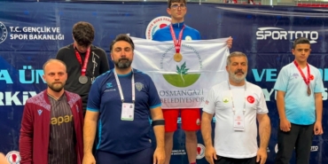 osmangazili-boksor-avrupa-sampiyonasi-yolunda-rHcDBaIM.jpg