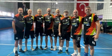 osmangazinin-veteran-voleybolculari-zirveye-cikti-pK2IXFt4.jpg