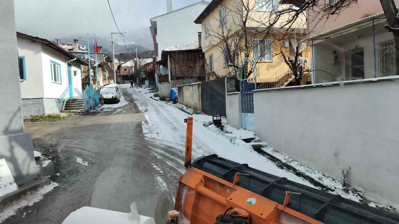 osmangazinin yuksek kesimlerinde kar nobeti 1 sdAj49fb