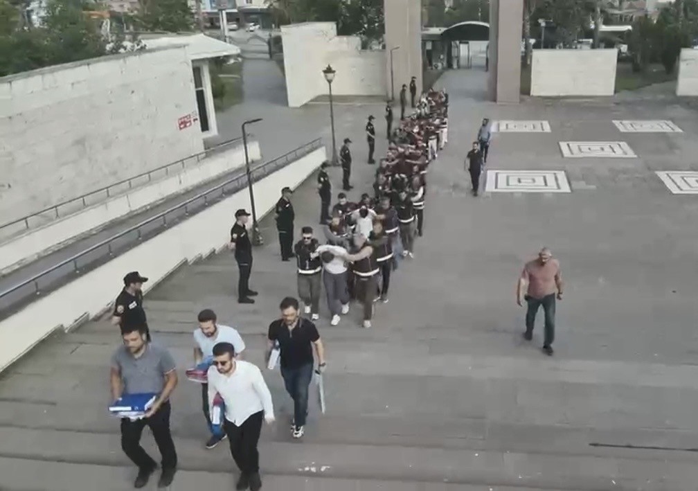 osmaniye merkezli 12 ilde dolandiricilik operasyonu 13 tutuklama 4