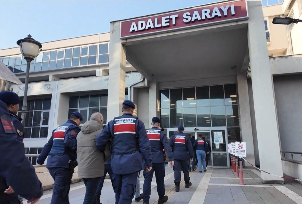 osmaniye merkezli kacakcilik operasyonunda 5 tutuklama 1 IwlPYD8C
