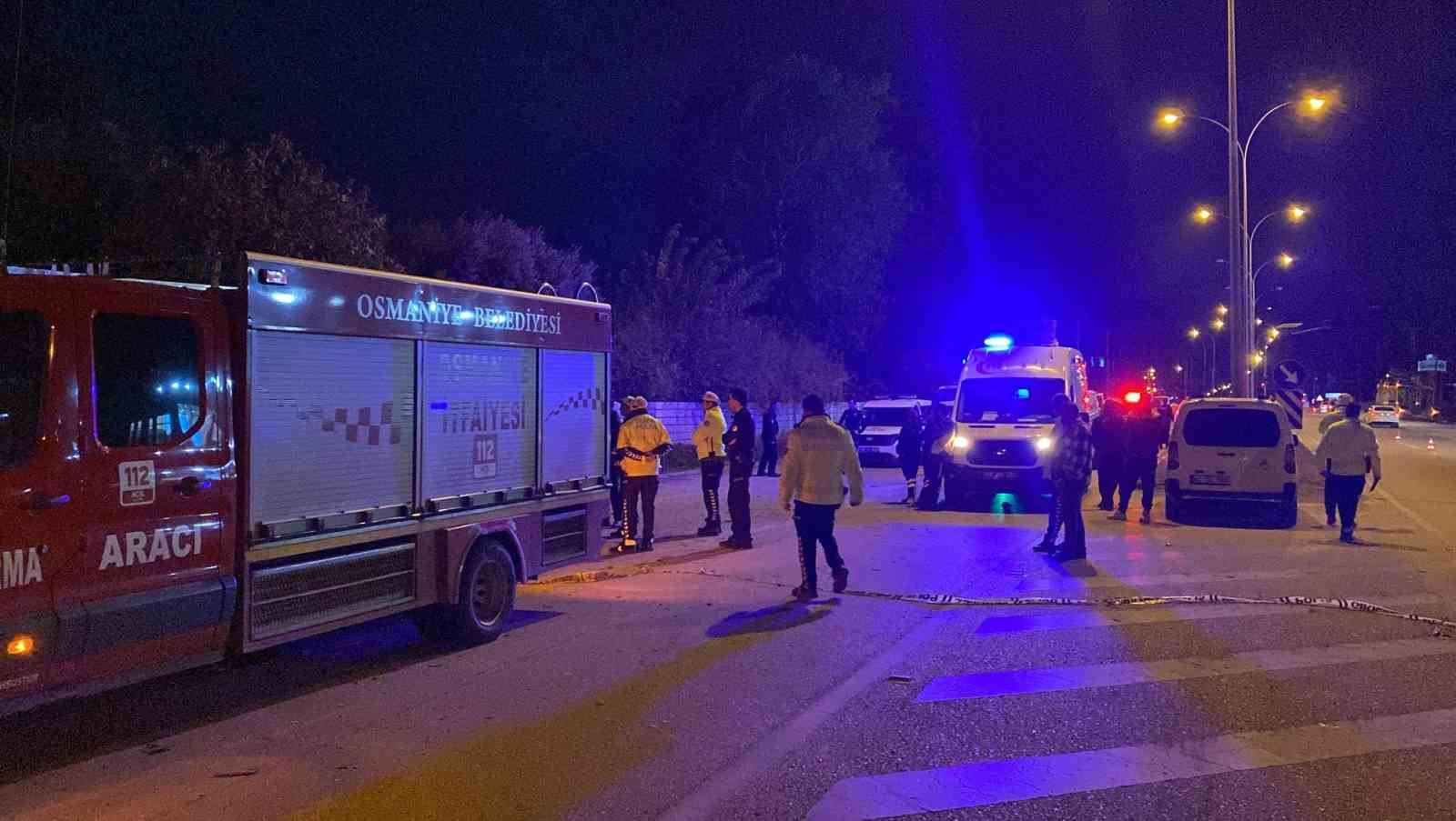 Osmaniye’de 3 araçlı zincirleme kaza: 2 ölü, 7 yaralı 4 osmaniyede 3 aracli zincirleme kaza 2 olu 7 yarali 0 AMG7Czil