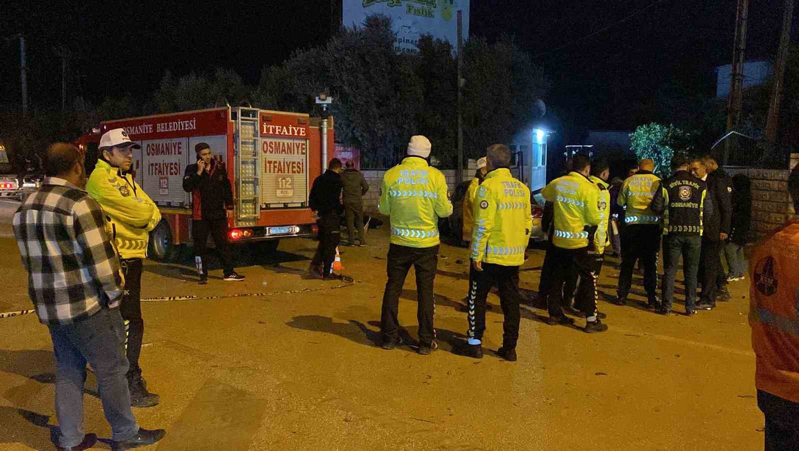 Osmaniye’de 3 araçlı zincirleme kaza: 2 ölü, 7 yaralı 7 osmaniyede 3 aracli zincirleme kaza 2 olu 7 yarali 3 TMJpIsjT