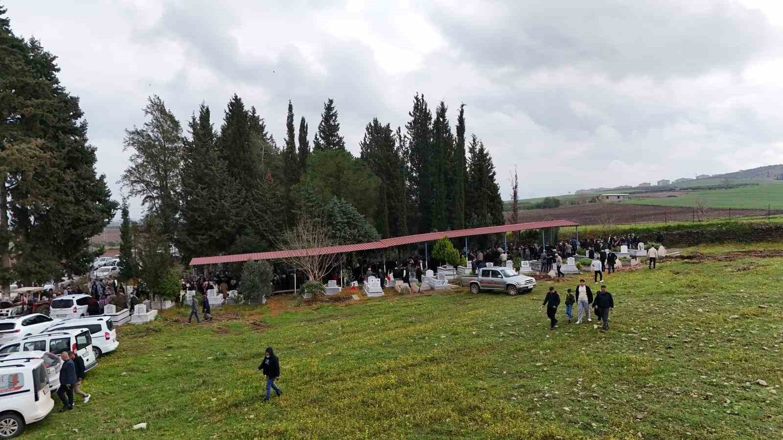 osmaniyede 33 yillik bayramlasma gelenegi suruyor 0 7vQZf3BR